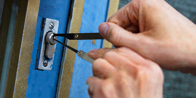 Locked Out of House Locksmith - Lock And Garage
